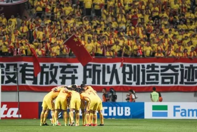 1976年奥运会足球冠军，那届被冷战阴影笼罩的蒙特利尔奇迹